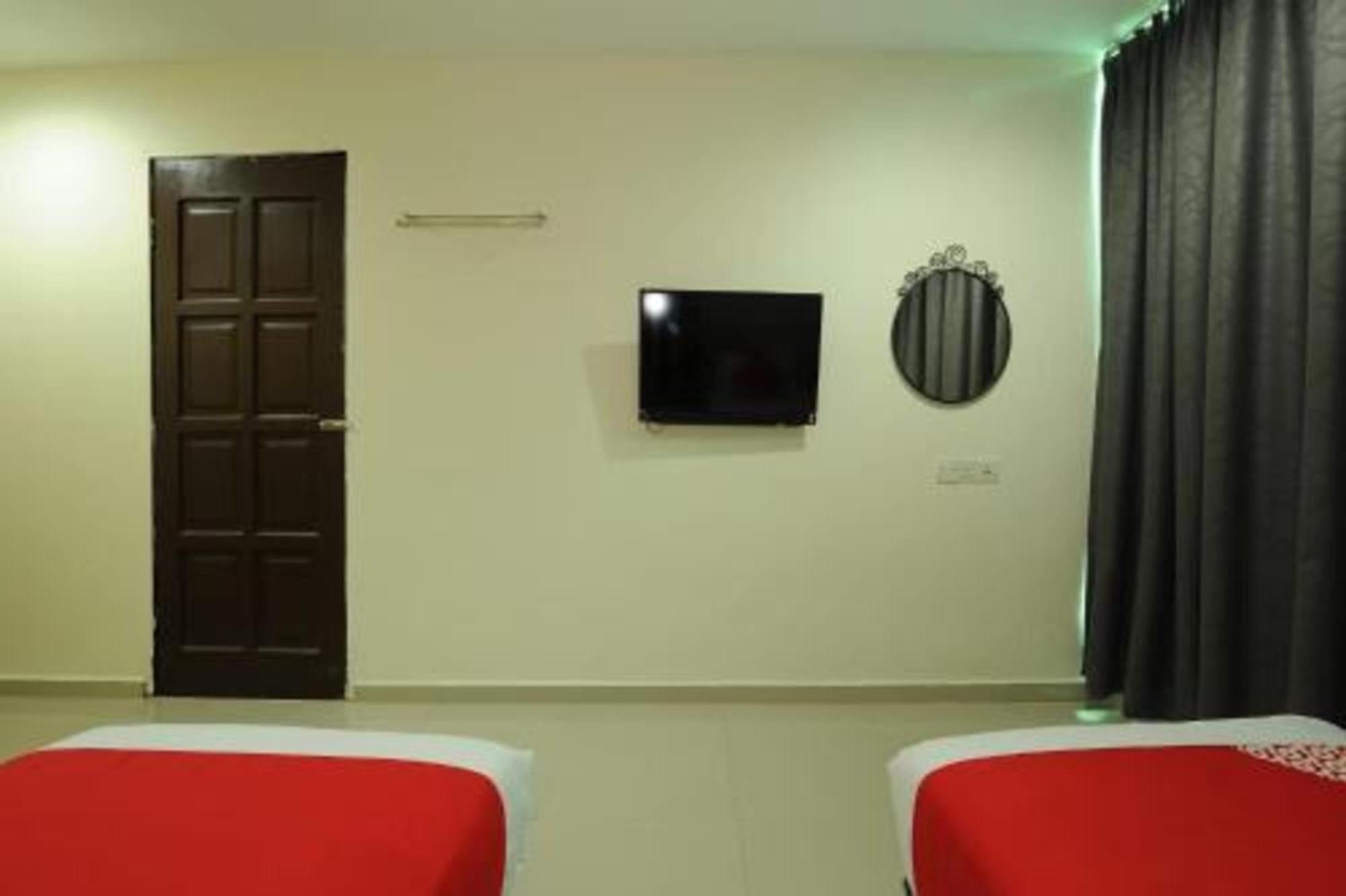 Oyo 1055 Batu Caves Star Hotel מראה חיצוני תמונה